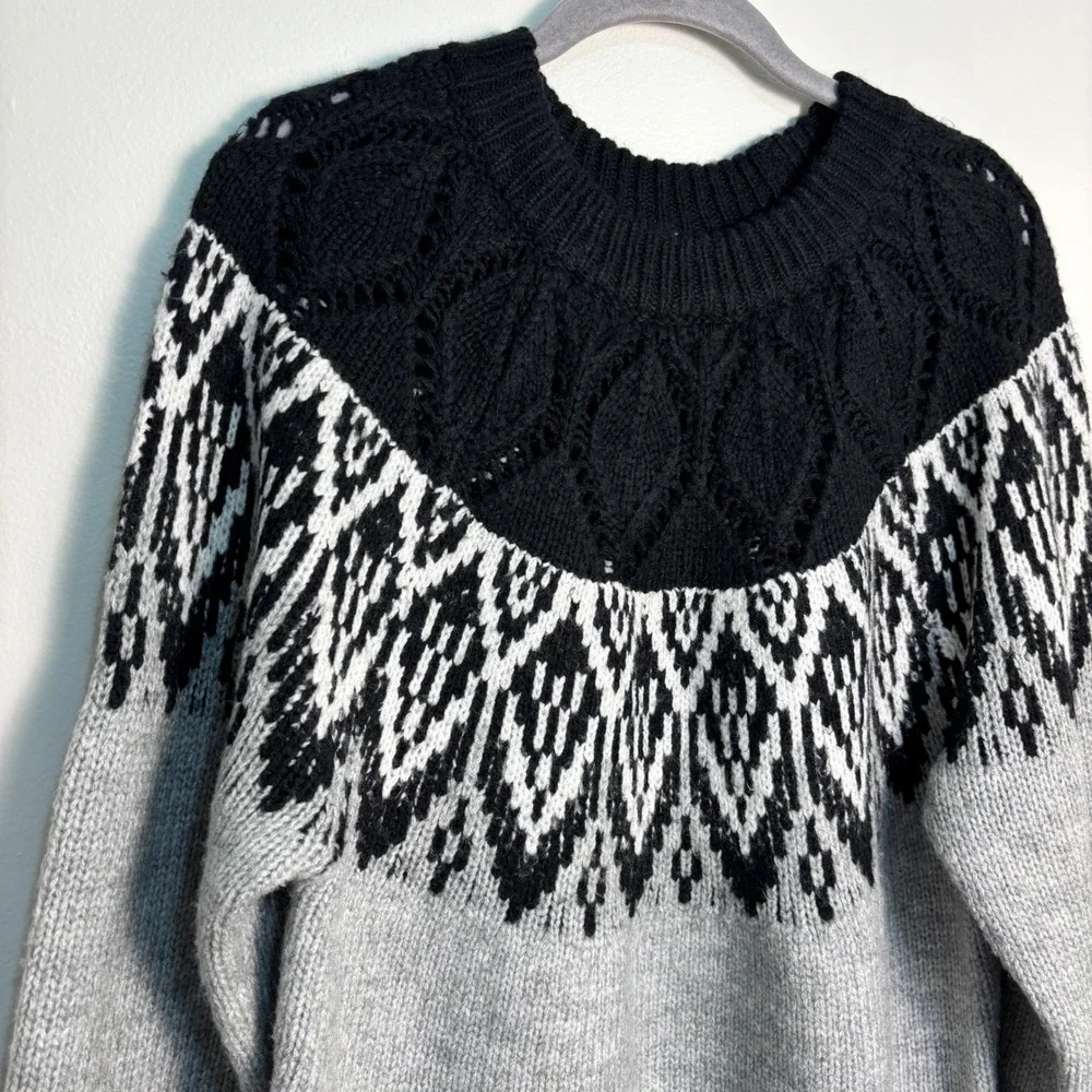 Crown & Ivy Large Fair Isle Sweater Balloon Sleeve Nordic Eyelet Fisherman Grey